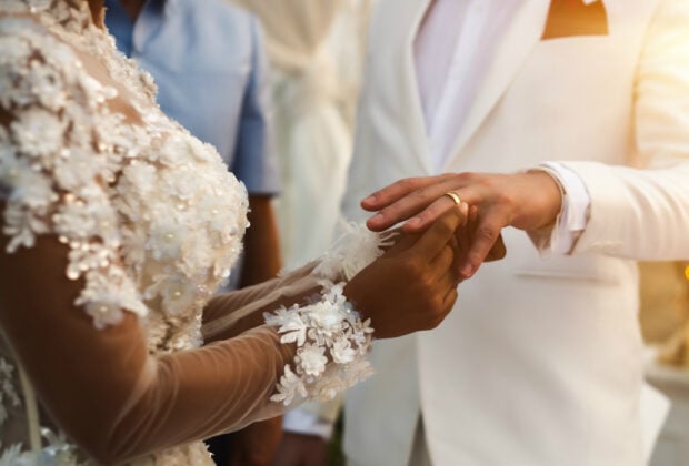8 Wedding Ideas That Will Help You Save Money 8
